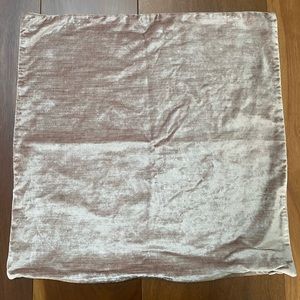 West elm velvet pillow cover - soft rose pink 🌹